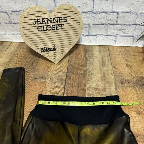 Assets by Spanx Black and Gold Faux Leather Leggings Size Medium - Picture 8 of 9